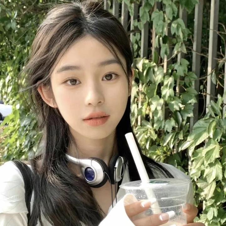 绣间藏春